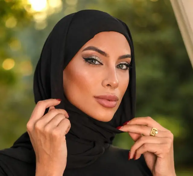 Adelina أمل